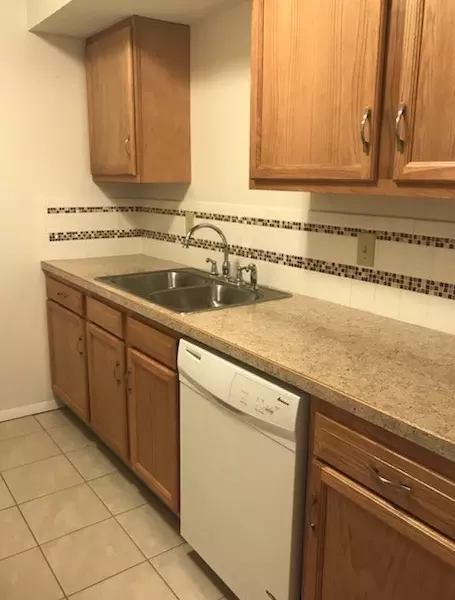 5762 Olive Tree Dr, Saginaw, MI 48603 photo 8