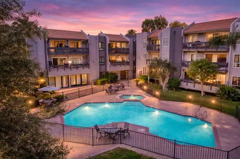 9010 Tobias Ave, Panorama City, CA 91402