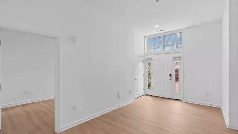 370 E Diamond Ave, Gaithersburg, MD 20877 photo 23