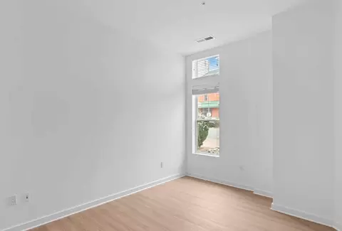 370 E Diamond Ave, Gaithersburg, MD 20877 photo 22