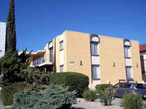 2138 Thomas Ave, San Diego, CA 92109