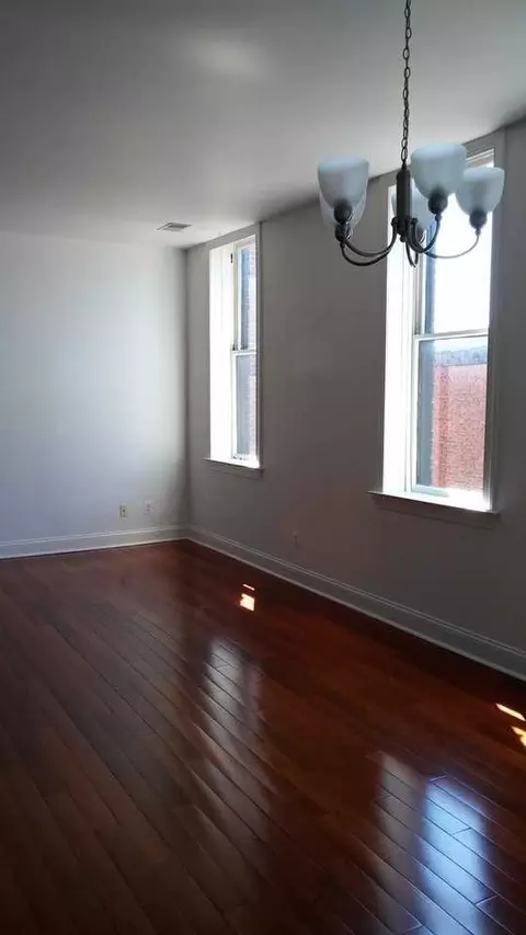1039 N Calvert St, Baltimore, MD 21202 photo 3