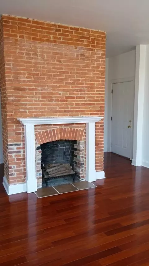 1039 N Calvert St, Baltimore, MD 21202