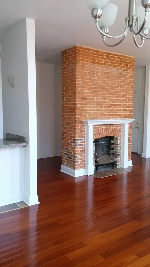 1039 N Calvert St, Baltimore, MD 21202 photo 2
