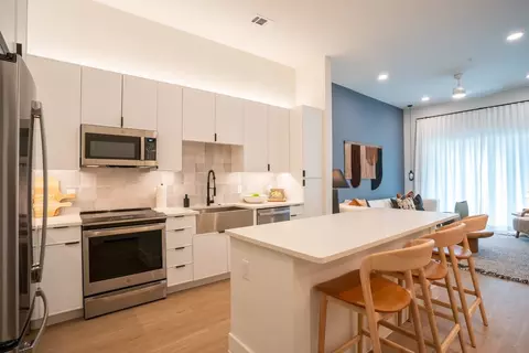 10658 N Central Expy, Dallas, TX 75231 photo 2