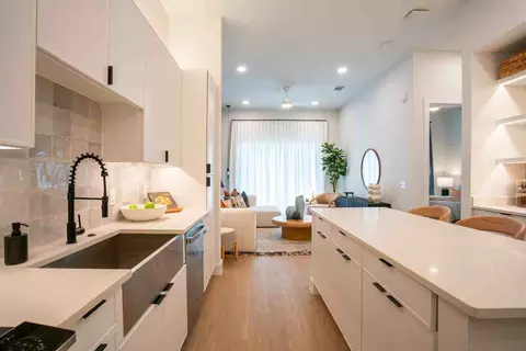 10658 N Central Expy, Dallas, TX 75231 photo 3
