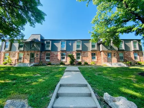 2917 2901 2905 2911 2917 Rollins Rd, Columbia, MO 65203