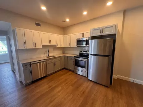 279 Willard St, Quincy, MA 02169