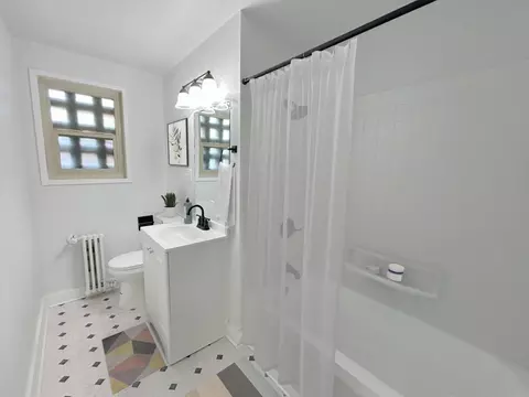 702 2nd Ave W, Seattle, WA 98119 photo 36