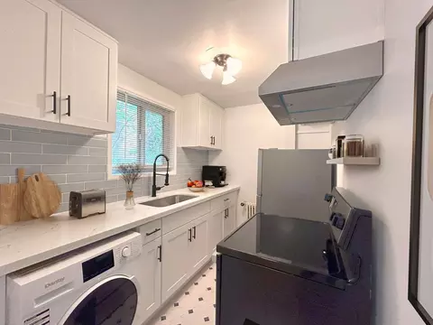 702 2nd Ave W, Seattle, WA 98119 photo 35