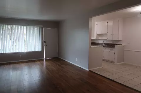 3932 Stevely Ave, Los Angeles, CA 90008