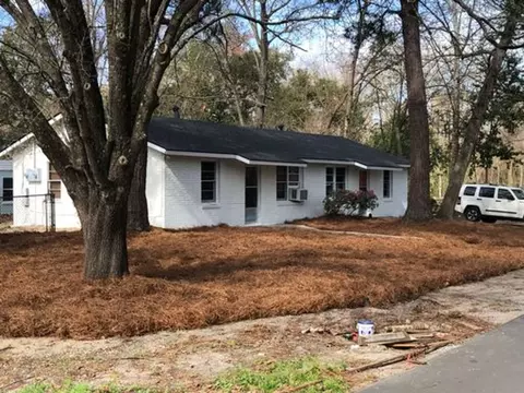5220 April Ave, North Charleston, SC 29406