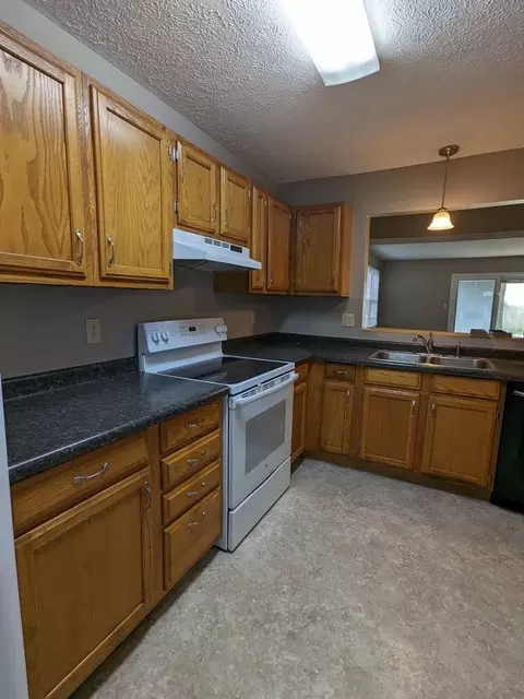 1310 S Madison St, Bloomington, IN 47403