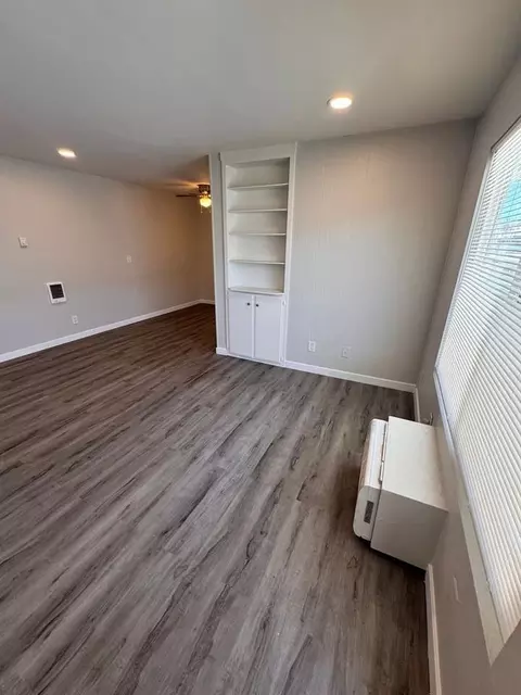 4330 53rd St, San Diego, CA 92115
