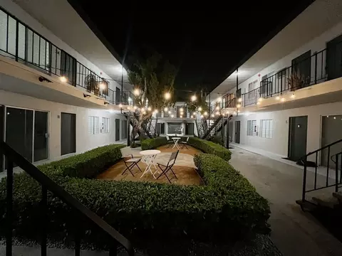 435 N Euclid Ave, Pasadena, CA 91101
