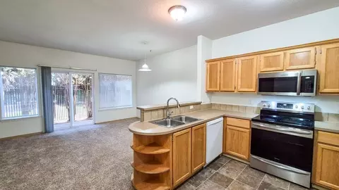3750 Amber St NE, Salem, OR 97301 photo 3