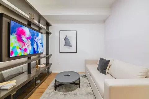 398 NE 5th St, Miami, FL 33132