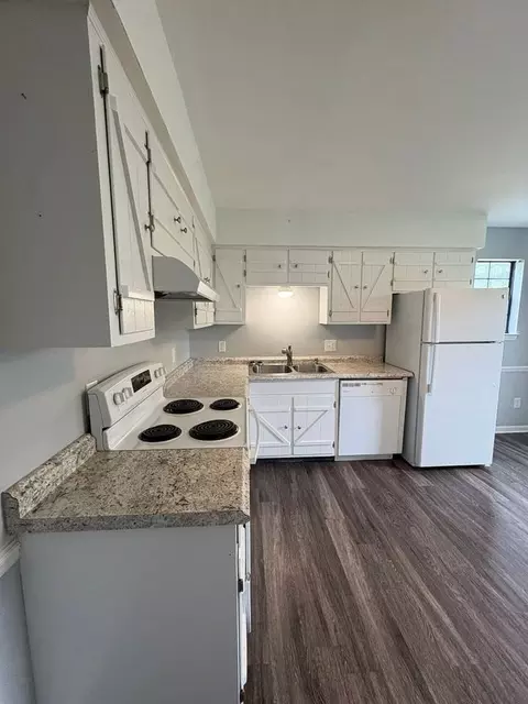32 S Germantown Rd, Chattanooga, TN 37411