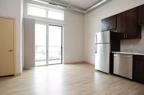 902 Drake St, Madison, WI 53715