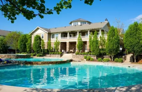 1720 Treetop Dr, Charlottesville, VA 22903