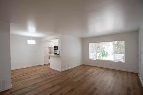 14706 Dickens St, Los Angeles, CA 91403