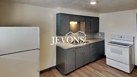 2104 S 8th Ave, Union Gap, WA 98903