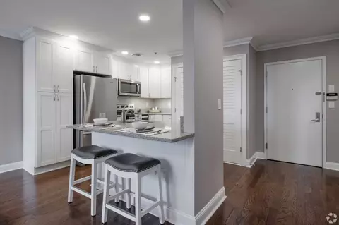 47 Legion Dr, Bergenfield, NJ 07621