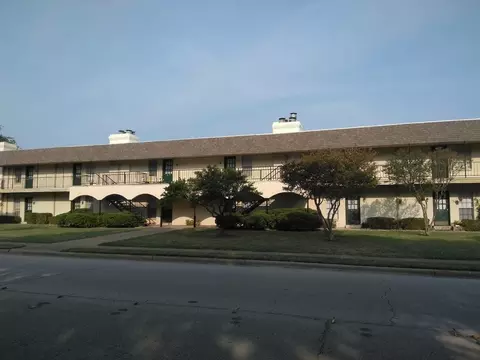 800 W Spring Valley Rd, Richardson, TX 75080