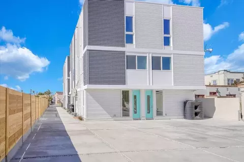 4553 Saturn St, Los Angeles, CA 90019