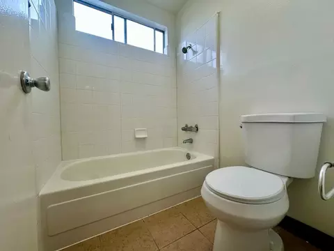 4141 W Rosecrans Ave, Hawthorne, CA 90250 photo 5