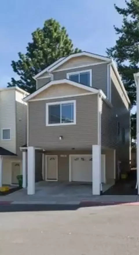 12200 SE Ramona St, Portland, OR 97236