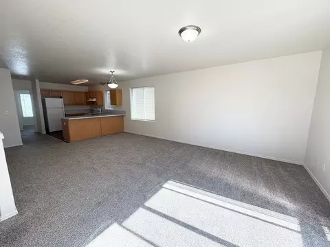 12200 SE Ramona St, Portland, OR 97236