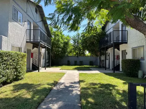 5910 Warren St, Riverside, CA 92503