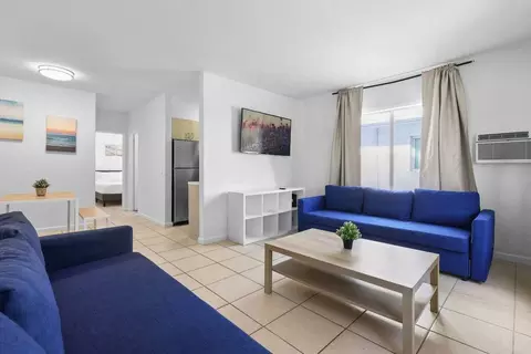 7340 Harding Ave, Miami Beach, FL 33141