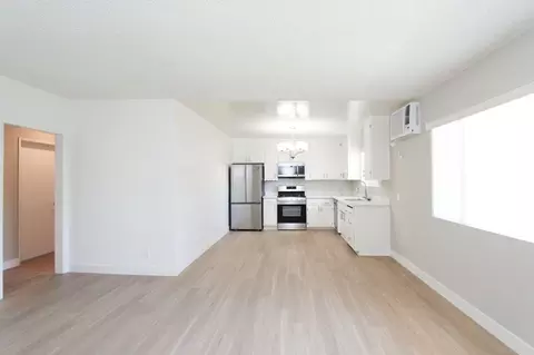 1817 Corinth Ave, Los Angeles, CA 90025