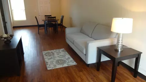 1055 E 1st St, Jacksonville, FL 32206