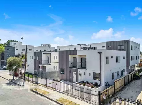 1156 W 38th St, Los Angeles, CA 90037
