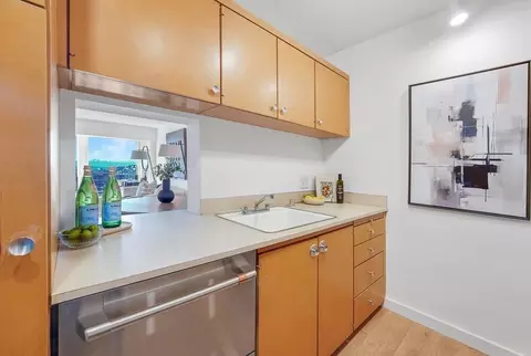 308 E Republican St, Seattle, WA 98102