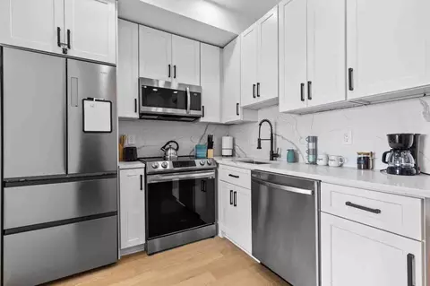 1425 P St NW, Washington, DC 20005 photo 9