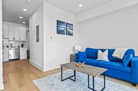 1425 P St NW, Washington, DC 20005 photo 3