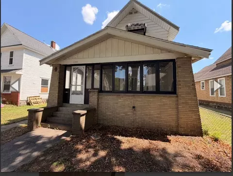 1140 Fremont Ave NW, Grand Rapids, MI 49504