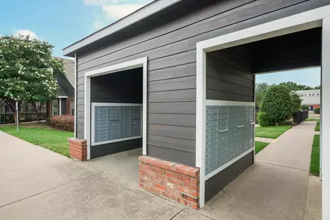 250 Pennsylvania Ave, Fort Worth, TX 76104 photo 14