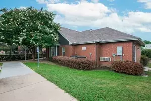 250 Pennsylvania Ave, Fort Worth, TX 76104 photo 9