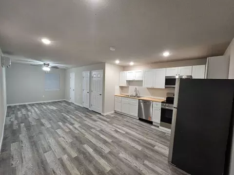 653 N Henry Hynds Expy, Van Alstyne, TX 75495