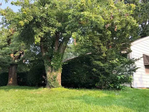 417 E Hillside Dr, Bloomington, IN 47401