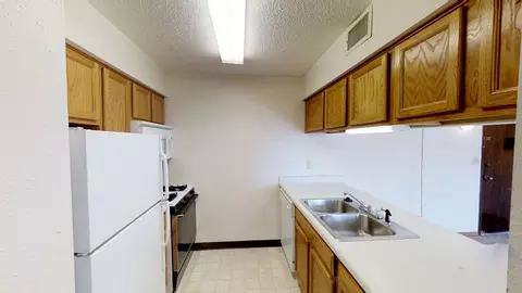 4915 Todd Dr, Ames, IA 50014