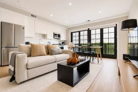 2210 Wisconsin Ave NW, Washington, DC 20007