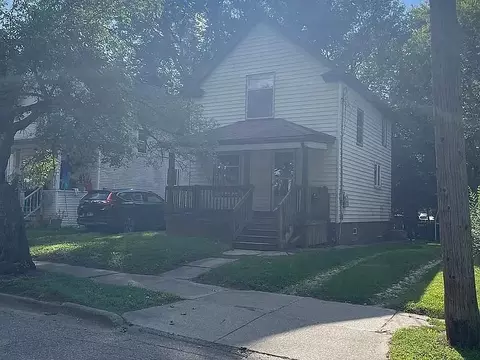 306 Clifford St, Lansing, MI 48912