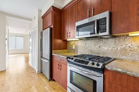 1888 Geneva Ave, San Francisco, CA 94134
