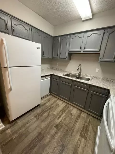 303 Johnson Ln, Tullahoma, TN 37388